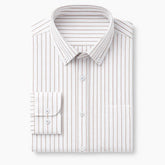 Camisa masculina Oxford branca com listras azuis, manga longa, confeccionada em algodão, estilo casual e elegante.