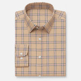 Camisa masculina Oxford xadrez em algodão, manga longa, com detalhes bege e branco e acabamento sofisticado.