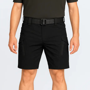 Bermuda tática masculina quick dry bege, com bolsos múltiplos e tecido resistente à água.
