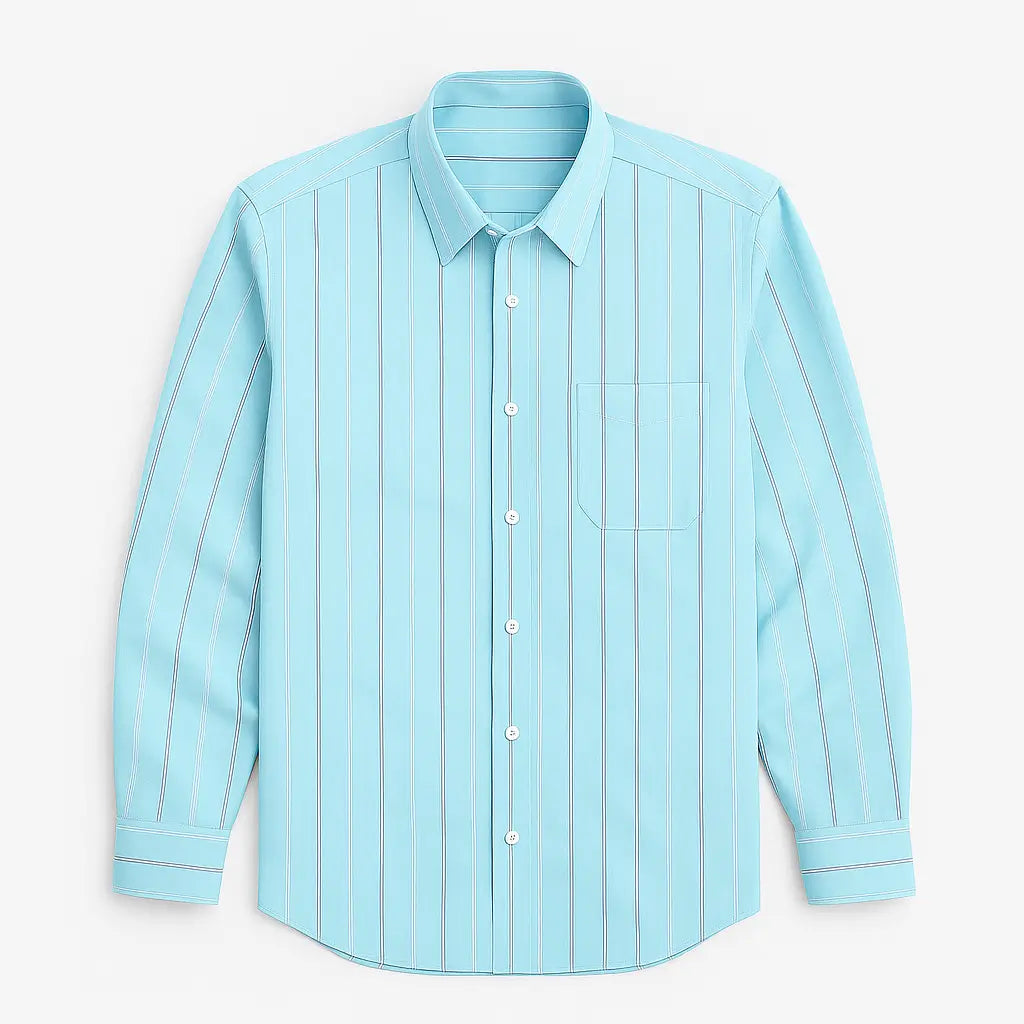 Camisa masculina Oxford celeste de manga longa em algodão, com listras finas e acabamento sofisticado.