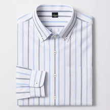 Camisa masculina Oxford listrada, manga longa, 100% algodão, gola abotoada e estilo elegante casual.