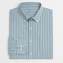 Camisa masculina Oxford verde listrada, 100% algodão, gola abotoada e manga longa, estilo casual e social elegante.