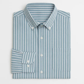 Camisa masculina Oxford verde listrada, 100% algodão, gola abotoada e manga longa, estilo casual e social elegante.