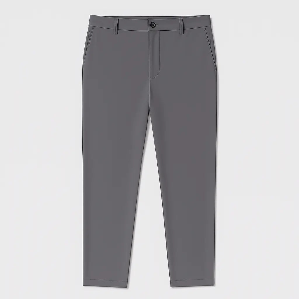 Homem vestindo calça masculina MODAL PLUS em tecido tecnológico leve, demonstrando elasticidade e frescor para o verão.