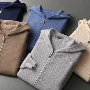 Cardigan Masculino com Capuz em Lã Merino 