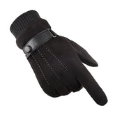 Luva Masculina Bergen em suede premium com detalhe em fivela e proteção térmica para inverno.
