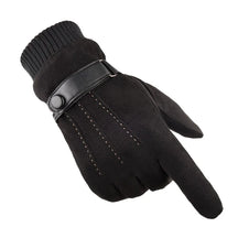 Luva Masculina Bergen em suede premium com detalhe em fivela e proteção térmica para inverno.