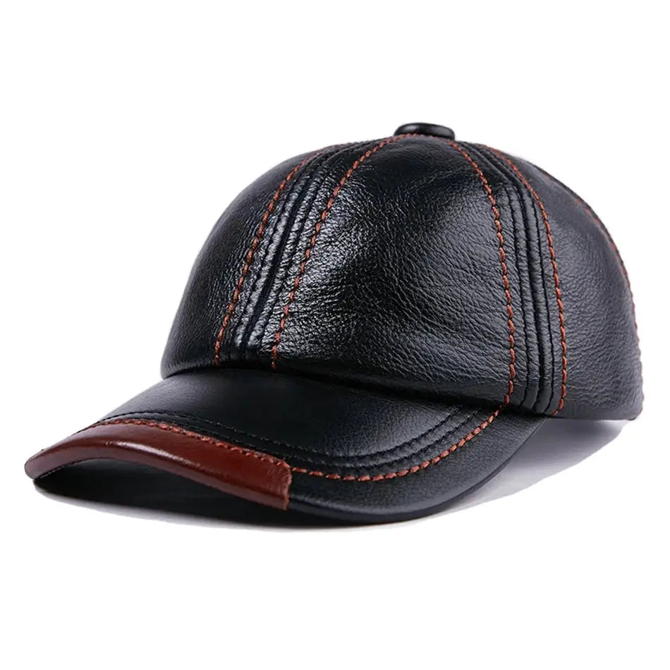 Boné Masculino Firenze em couro premium com acabamento sofisticado e ajuste regulável.