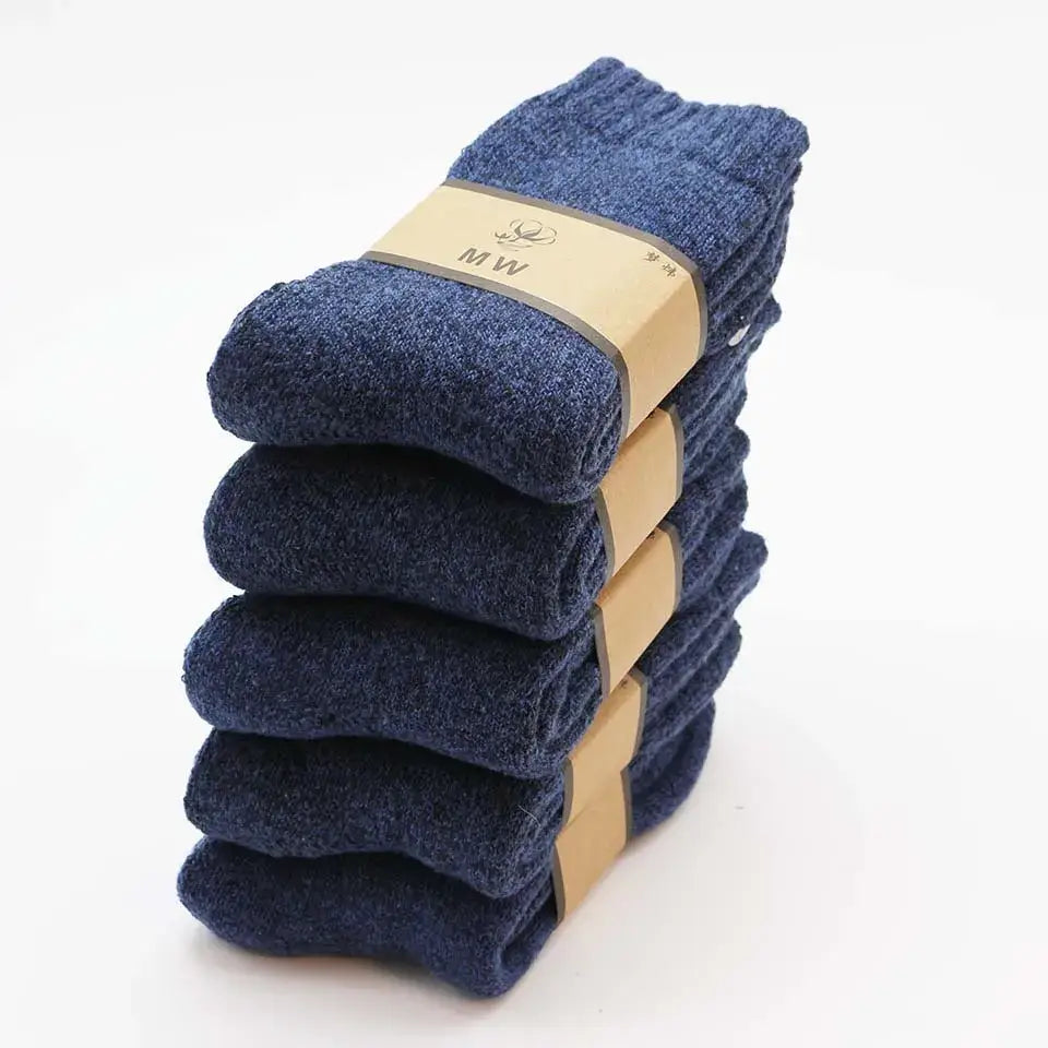 Kit com 5 pares de meias masculinas térmicas grossas em lã e cashmere nas cores bege, cinza e azul para inverno.