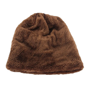 Gorro Térmico Everest  em tricô premium com forro interno em pelúcia quente para dias frios.