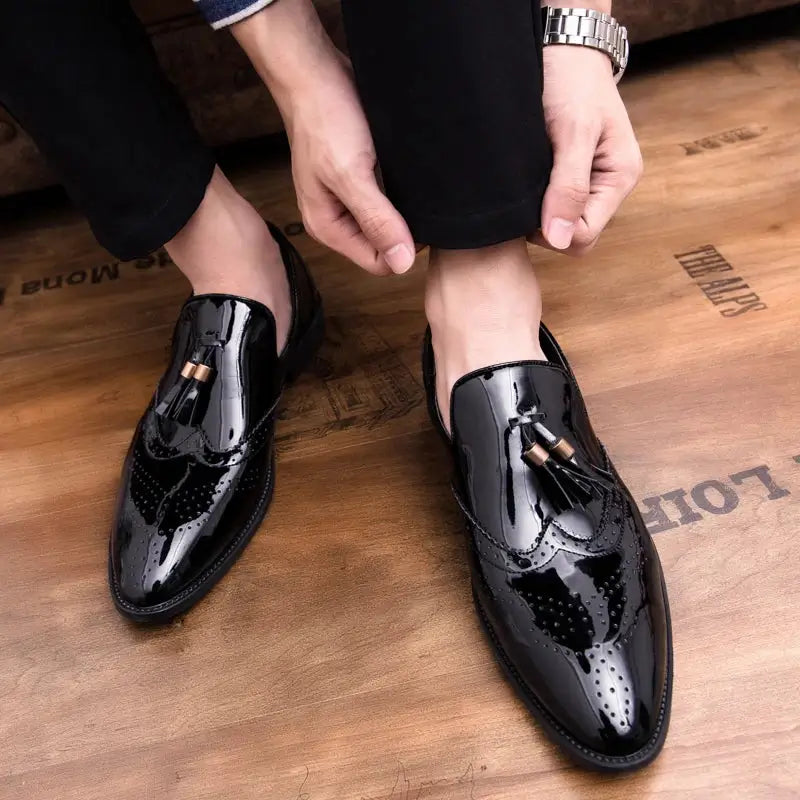 Loafer masculino  em couro confortável, modelo social, ideal para uso diário.