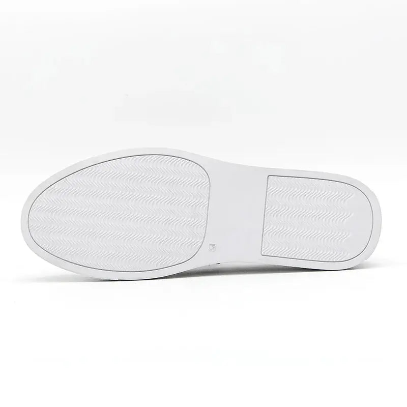 Loafer masculino  em couro confortável, modelo casual, ideal para uso diário.