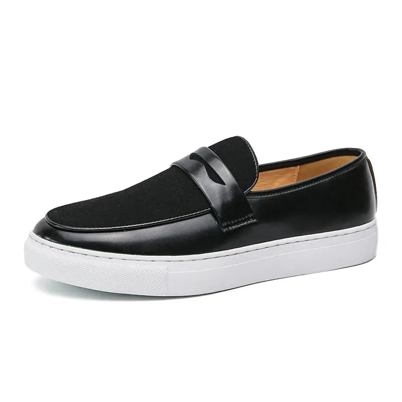 Loafer masculino  em couro confortável, modelo casual, ideal para uso diário.