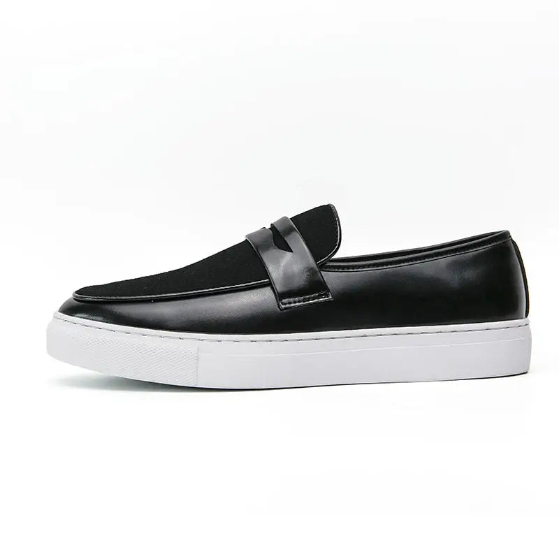 Loafer masculino  em couro confortável, modelo casual, ideal para uso diário.