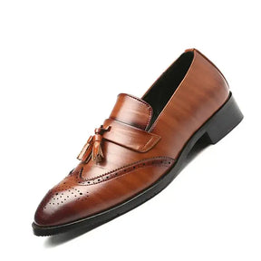 mocassim masculino  em couro confortável, modelo social, ideal para uso diário.
