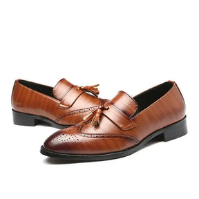 mocassim masculino  em couro confortável, modelo social, ideal para uso diário.