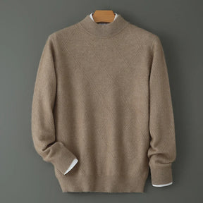 Suéter masculino gola alta em mink cashmere com textura felpada e acabamento premium para inverno