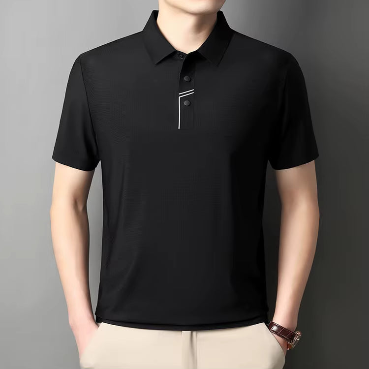 camisa polo masculina PRETA com tecido tecnológico respirável e proteção uv exibindo textura do tecido em detalhe