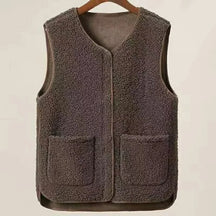 colete masculino fleece com textura aveludada e design minimalista com bolsos frontais para inverno
