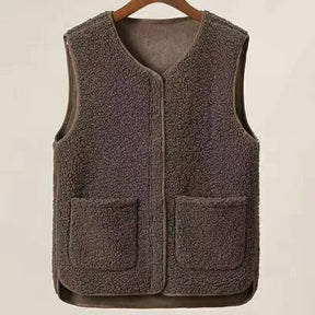 colete masculino fleece com textura aveludada e design minimalista com bolsos frontais para inverno