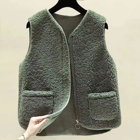 colete masculino fleece com textura aveludada e design minimalista com bolsos frontais para inverno