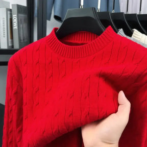 Suéter masculino em tricot trançado com gola careca e textura elegante para inverno