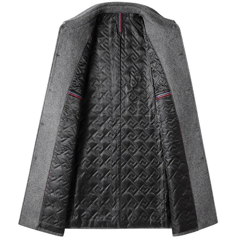 Sobretudo masculino de lã premium com corte alongado elegante e visual sofisticado para inverno e ocasiões executivas