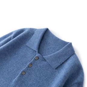 Suéter masculino em lã merino com gola polo e botões frontais dobrado com acabamento elegante