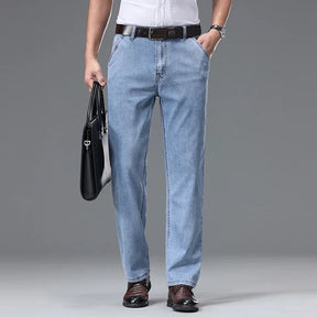 Calça Jeans Masculina Slim Vintage em Denim Leve