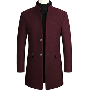 Sobretudo masculino de lã premium com corte alongado elegante e visual sofisticado para inverno e ocasiões executivas