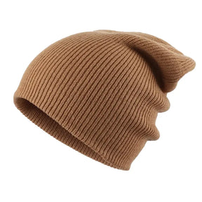 Gorro Unissex Vermont em tricô canelado com ajuste confortável e proteção térmica.