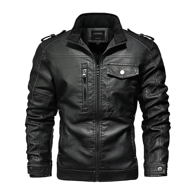 jaqueta masculina preta estilo couro biker com gola alta e bolsos com zíper