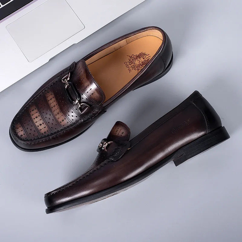 Sapato Masculino Loafer Em Couro Legítimo Com Detalhe Metálico Elegante