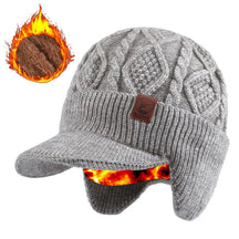 Gorro em tricô premium com aba frontal, proteção para orelhas e forro térmico quente