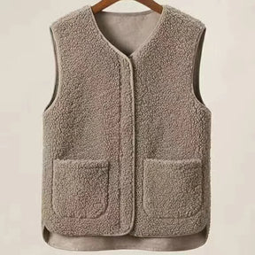 colete masculino fleece com textura aveludada e design minimalista com bolsos frontais para inverno