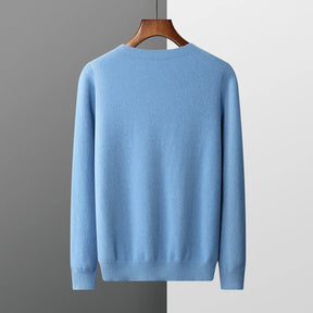 Suéter masculino em lã merino azul claro com gola careca e acabamento minimalista elegante para inverno