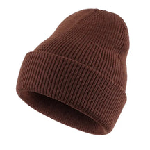 Gorro Unissex Vermont em tricô canelado com ajuste confortável e proteção térmica.