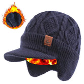 Gorro em tricô premium com aba frontal, proteção para orelhas e forro térmico quente