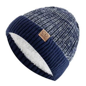 Gorro Térmico Aspen em tricô premium com forro interno em pelúcia para dias frios