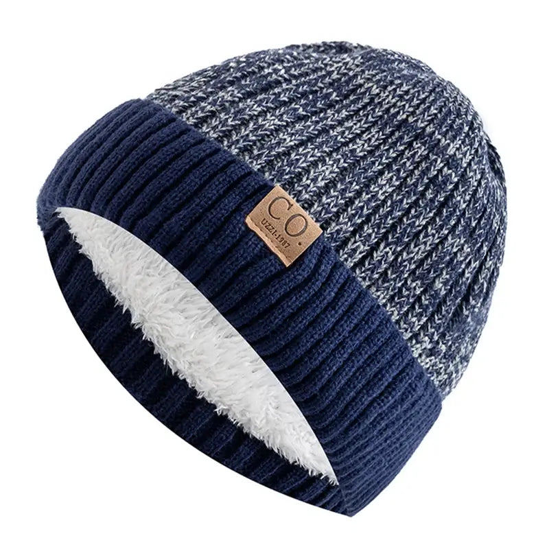 Gorro Térmico Aspen em tricô premium com forro interno em pelúcia para dias frios