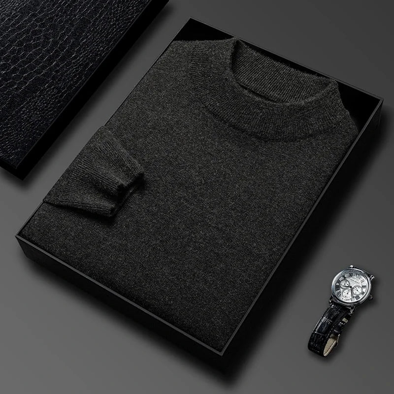 Suéter masculino gola alta em malha tricot bege dobrado em caixa preta com visual elegante para outono e inverno
