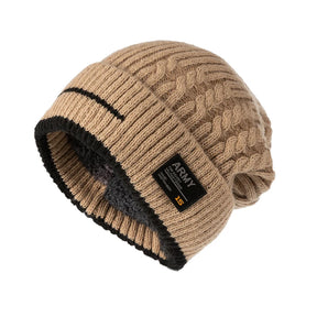 Gorro Térmico Yukon bege em tricô trabalhado com interior quente e confortável para o inverno.