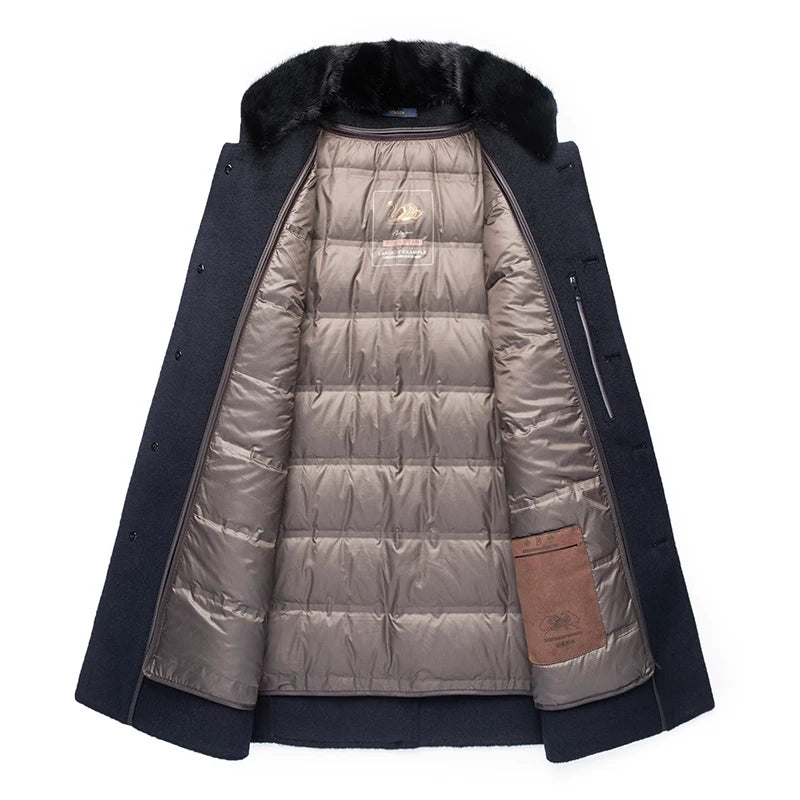 Sobretudo masculino escuro com gola estruturada e forro interno acolchoado removível ideal para inverno elegante