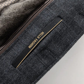 Sobretudo masculino cinza xadrez com forro interno removível acolchoado em pluma, modelo elegante para inverno.
