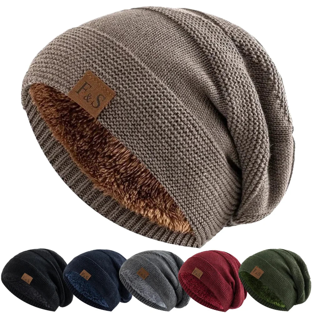 Gorro Térmico Montana bege taupe em tricô premium com forro interno quente e design slouchy moderno.