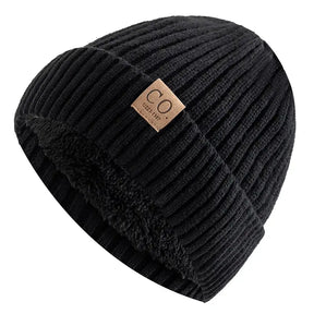 Gorro Térmico Aspen em tricô premium com forro interno em pelúcia para dias frios