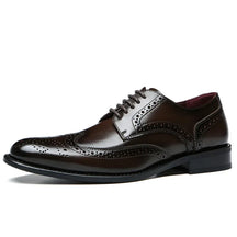 Sapato Social Masculino Brogue Em Couro confortável, modelo social, ideal para uso diário e ocasiões especiais.