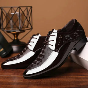 Sapato Social Masculino Derby  Em Couro confortável, modelo social, ideal para uso diário e ocasiões especiais.