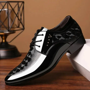 Sapato Social Masculino Derby  Em Couro confortável, modelo social, ideal para uso diário e ocasiões especiais.