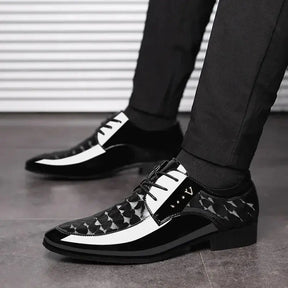Sapato Social Masculino Derby  Em Couro confortável, modelo social, ideal para uso diário e ocasiões especiais.
